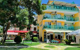 Family Hotel Avenue