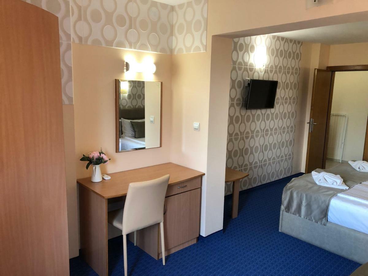 Family Hotel Avenue Naousa Dış mekan fotoğraf
